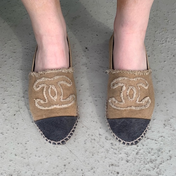 CHANEL Shoes - Cloth Chanel espadrilles size 38
